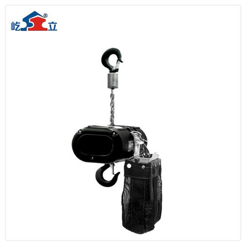 商场电动吊钩不合格的安装方式