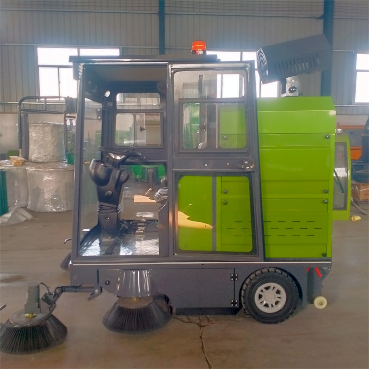 环保驾驶式纯电动三轮扫地车电动小型洗地车山东厂家报价多少钱台